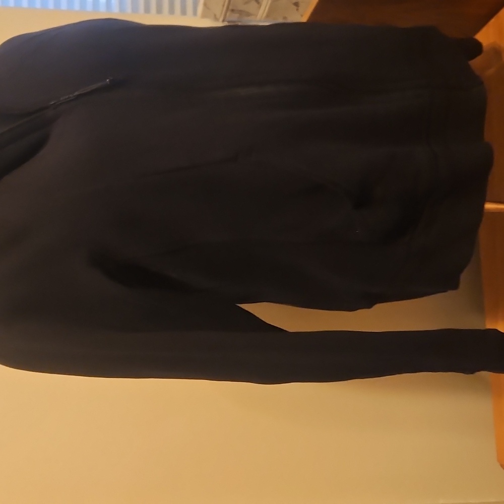 Lululemon Sweatshirt - Picture 7 of 7